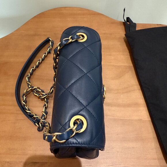 Chanel CC Diamond Lock Flap Bag Quilted Lambskin Mini - Picture 11 of 15